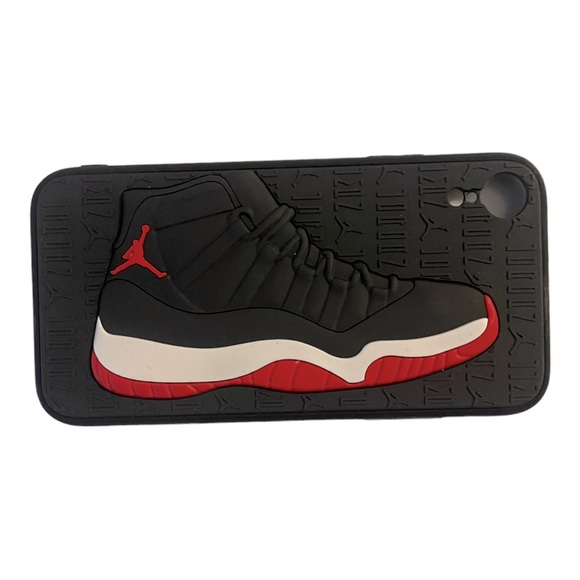 ♠️3D Air Jordan Retro 11 Bred themed iPhone XR case♠️ - Picture 2 of 2